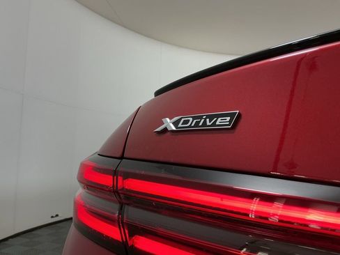 Certified 2025 BMW 530i xDrive w/ Executive Package image 30