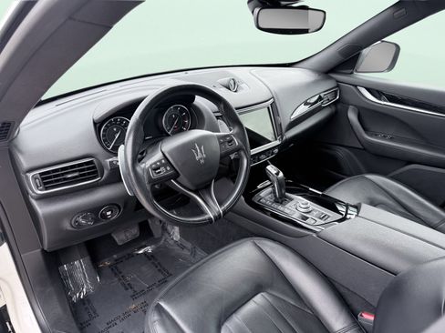 Used 2023 Maserati Levante Modena image 26