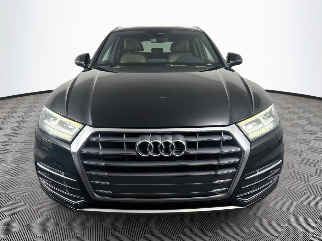 Used 2019 Audi Q5 2.0T Premium Plus w/ Premium Plus Package AWD/4WD image 2