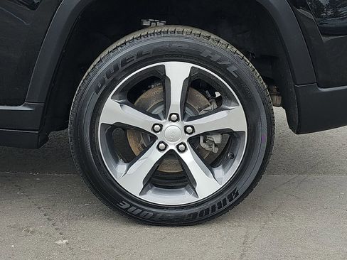 Used 2023 Jeep Grand Cherokee 4xe w/ Luxury Tech Group II image 37