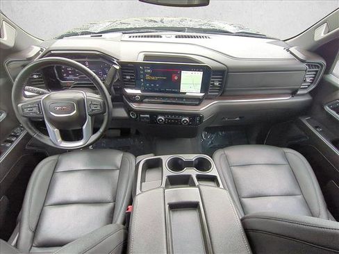 Used 2025 GMC Sierra 1500 SLT AWD/4WD image 19