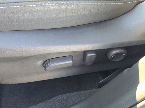 Used 2023 Subaru Forester Premium image 21