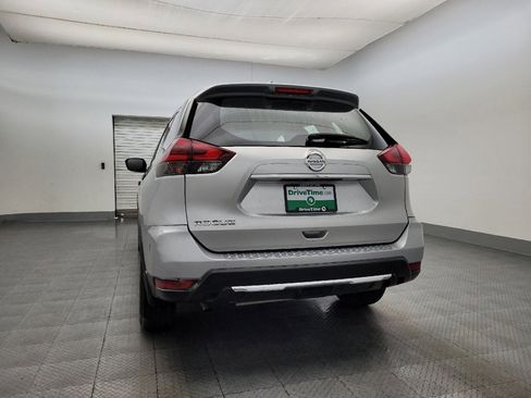 Used 2019 Nissan Rogue S image 6