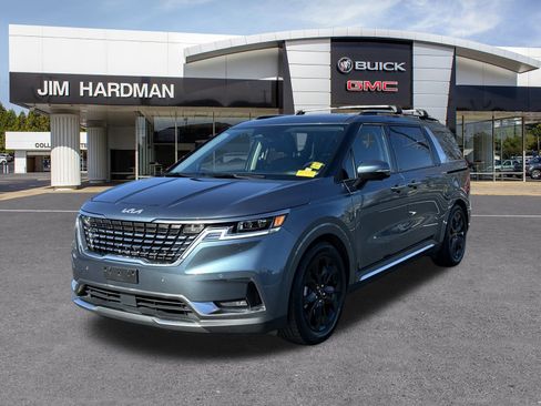 Used 2023 Kia Carnival SX Prestige image 3