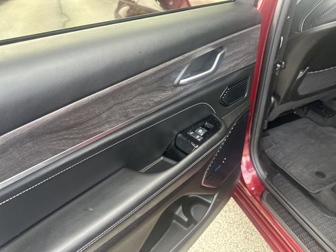 Used 2022 Jeep Grand Cherokee L Overland image 17