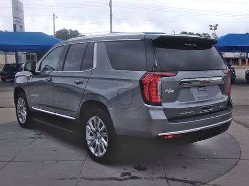 Used 2021 GMC Yukon SLT w/ SLT Luxury Package AWD/4WD image 18