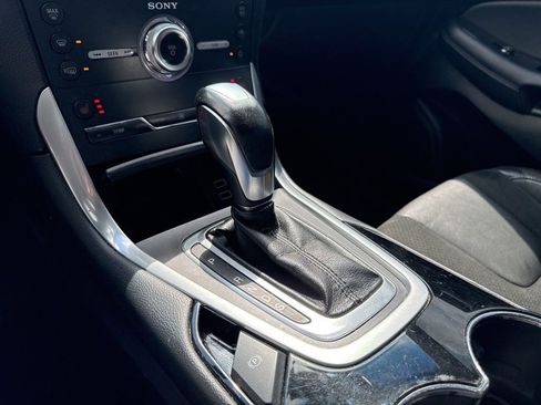 Used 2018 Ford Edge Sport w/ Technology Package image 26