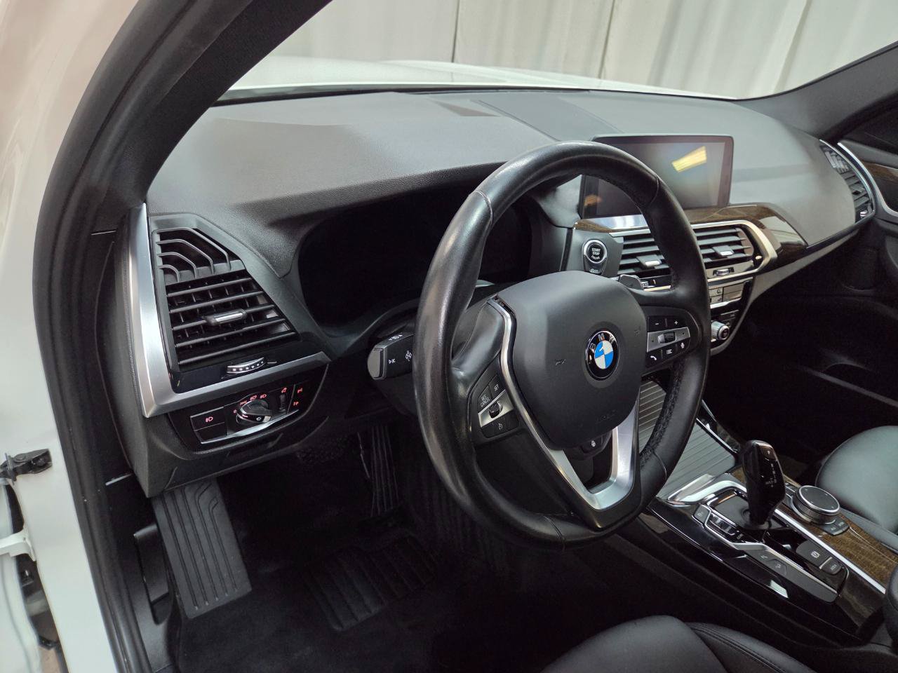 Used 2020 BMW X3 xDrive30i AWD/4WD image 17