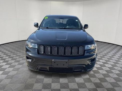 Used 2021 Jeep Grand Cherokee Laredo X AWD/4WD image 14