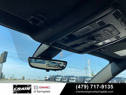 Used 2022 GMC Yukon Denali w/ Denali Premium Package AWD/4WD image 20