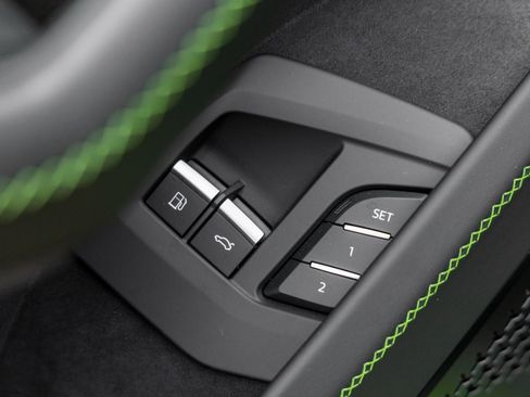 Used 2025 Lamborghini Urus SE image 22