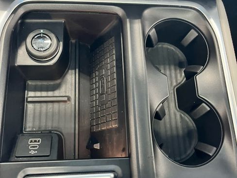 Used 2025 Ford Expedition Active AWD/4WD image 33