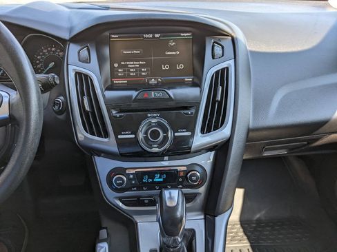 Used 2012 Ford Focus Titanium FWD image 20