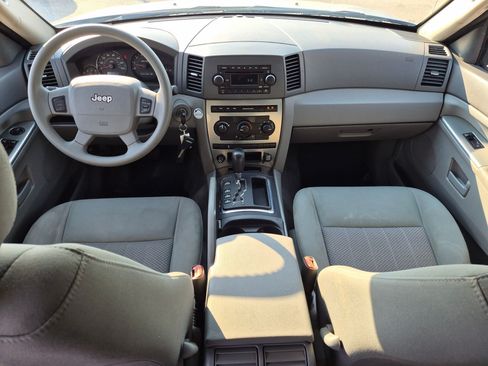 Used 2006 Jeep Grand Cherokee Laredo AWD/4WD image 26