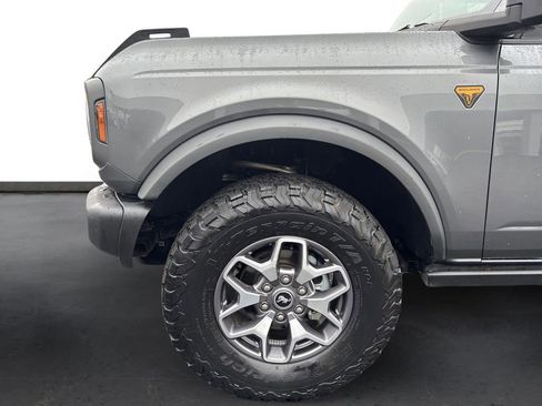 Used 2022 Ford Bronco Badlands image 13