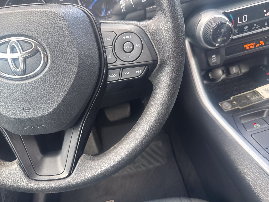 Used 2021 Toyota RAV4 XLE w/ Convenience Package AWD/4WD image 26