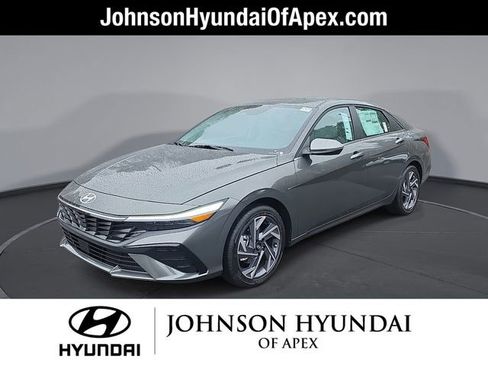 New 2026 Hyundai Elantra Limited FWD image 1