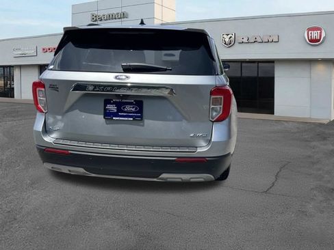 Used 2023 Ford Explorer XLT w/ Equipment Group 202A AWD/4WD image 4