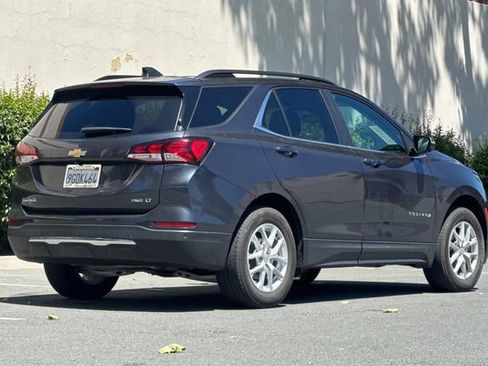 Used 2022 Chevrolet Equinox LT AWD/4WD image 4