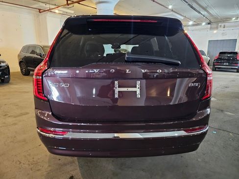 Certified 2025 Volvo XC90 B5 Plus image 3