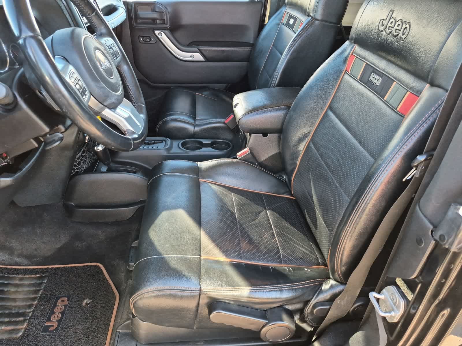 Used 2011 Jeep Wrangler Sahara w/ Dual Top Group AWD/4WD image 16