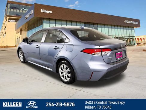 Used 2023 Toyota Corolla LE FWD image 5