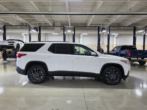 Used 2020 Chevrolet Traverse RS w/ LPO, Cargo Package FWD image 7
