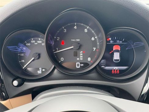 Used 2025 Porsche Macan image 20