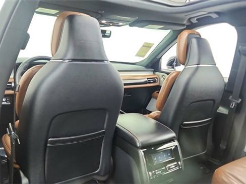 Used 2020 Lincoln Aviator Reserve w/ Equipment Group 202A image 34