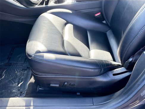 Used 2018 Tesla Model 3 Long Range image 19