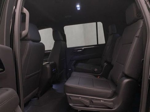 New 2026 Chevrolet Suburban LT w/ Comfort Package AWD/4WD image 26