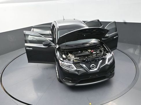 Used 2016 Nissan Rogue SV image 28