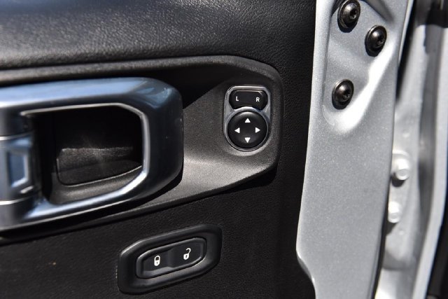 Used 2023 Jeep Wrangler Unlimited Sport AWD/4WD image 8