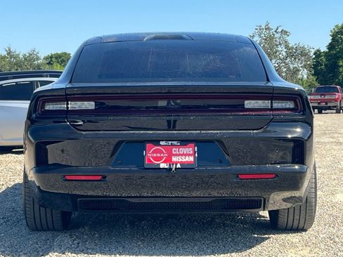 Used 2024 Dodge Charger Daytona R/T w/ Plus Group AWD/4WD image 8