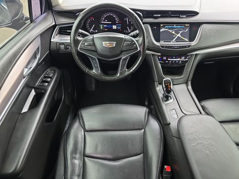 Used 2018 Cadillac XT5 Premium Luxury FWD image 12