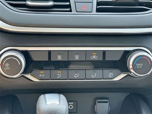 Used 2025 Nissan Altima 2.5 S image 46