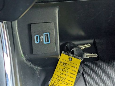 Used 2022 Ford F150 XLT w/ Equipment Group 302A High image 18