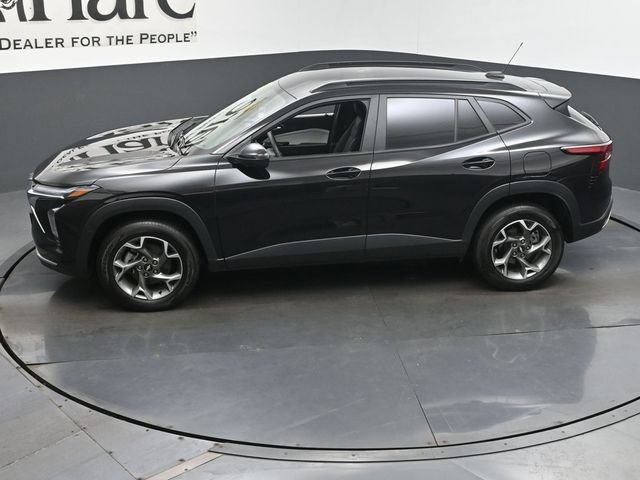 Used 2025 Chevrolet Trax LT FWD image 63