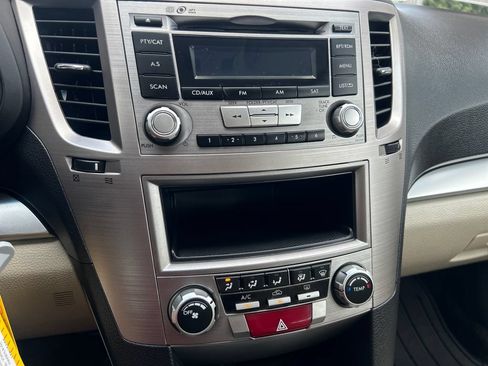 Used 2014 Subaru Outback 2.5i AWD/4WD image 20