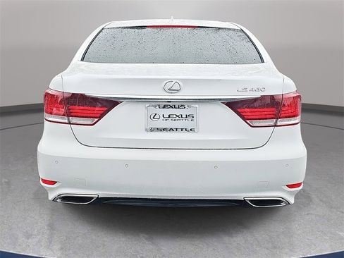 Used 2014 Lexus LS 460 w/ Comfort Package image 7