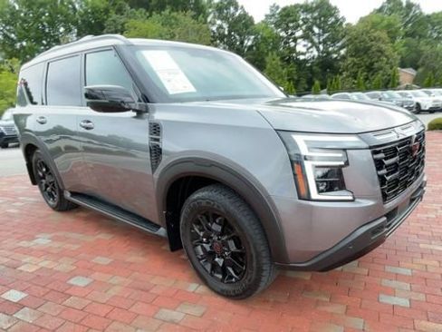 Used 2025 Nissan Armada PRO-4X w/ Pro-4X Premium Package AWD/4WD image 3