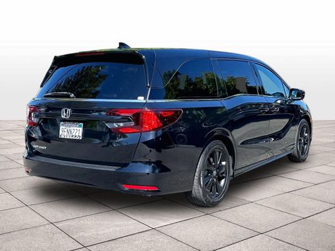Used 2023 Honda Odyssey Sport image 13