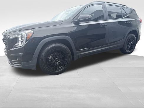 Used 2022 GMC Terrain SLE AWD/4WD image 3