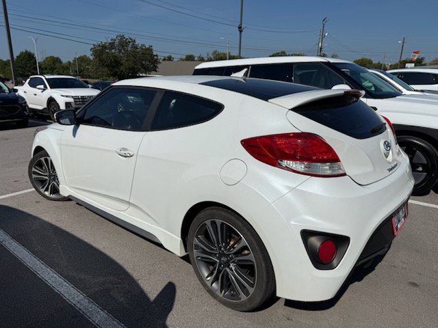 Used 2017 Hyundai Veloster Turbo FWD image 7