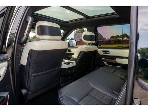 Used 2023 Toyota Tundra Capstone AWD/4WD image 13