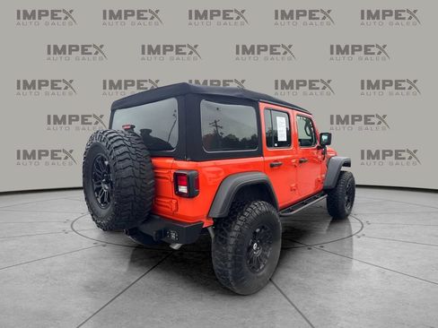 Used 2018 Jeep Wrangler Unlimited Sport S AWD/4WD image 3