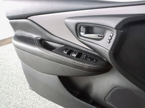 Used 2023 Nissan Murano SL w/ Cargo Package image 21