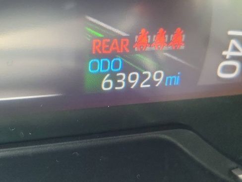 Used 2024 Toyota RAV4 XLE FWD image 29