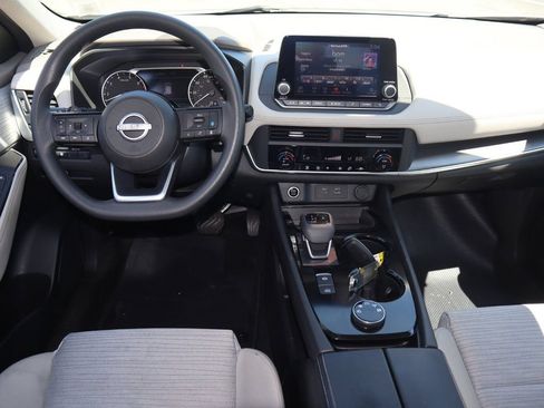 Certified 2023 Nissan Rogue SV AWD/4WD image 18