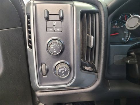 Used 2017 Chevrolet Silverado 1500 LT w/ All Star Edition image 27